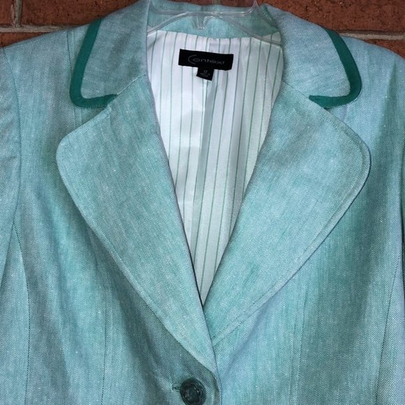 🕊CONTEXT🕊LORD AND TAYLOR EMBROIDERED BLAZER🕊 - Picture 2 of 7